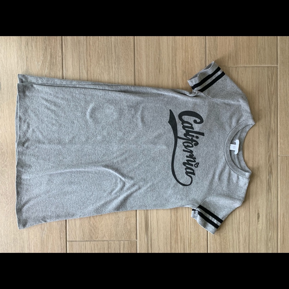 Tilly’s California gray dress